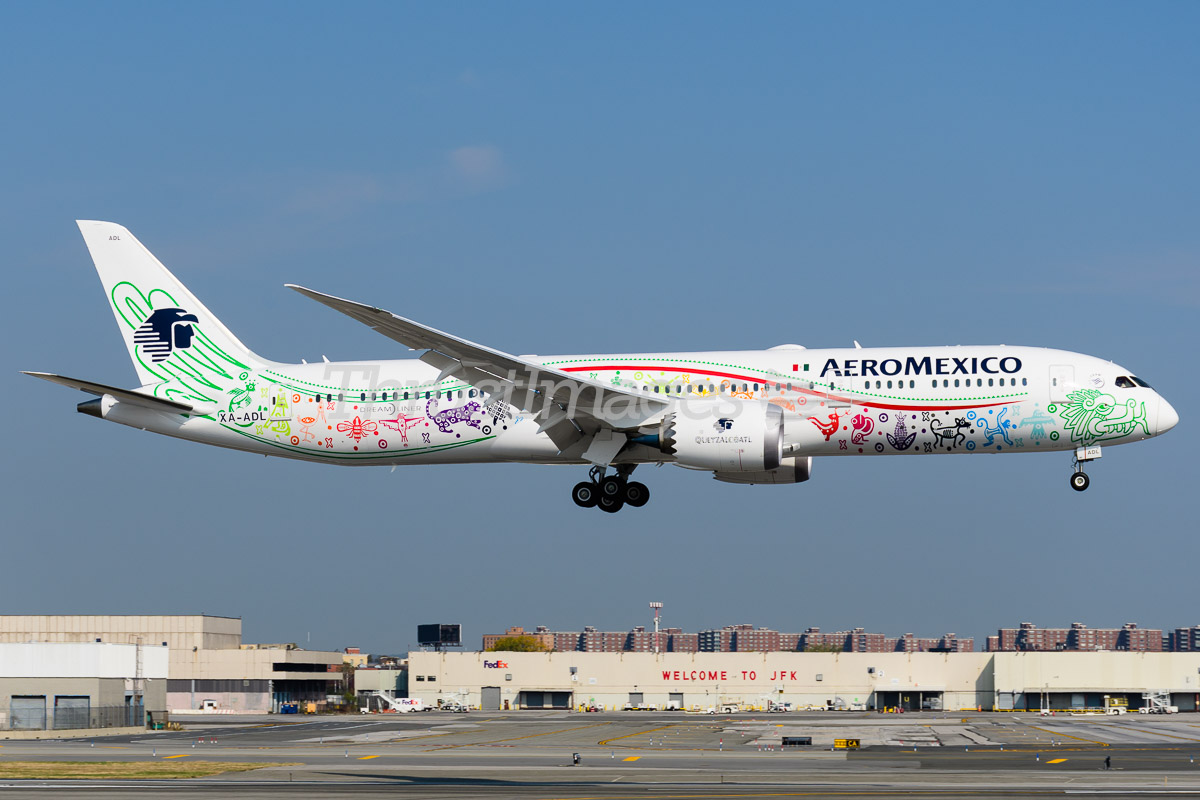 Boeing 787-9 DreamlinerREG: XA-ADL MSN: 43859 LN: 483 "Quetzalc